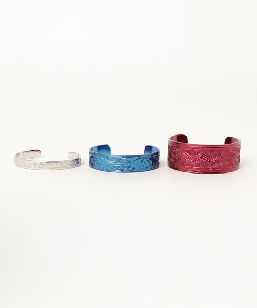 TOGA VIRILIS（トーガ ビリリース）の「TOGA VIRILIS Metal bangle set（ブレスレット・メンズ・カーキブラウン/ローズ・FREE）」の7枚目の写真