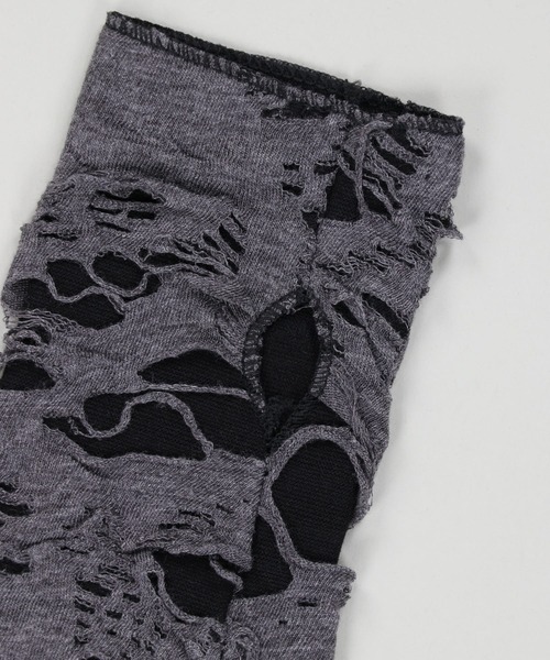 SPINNS(スピンズ)の「24㎝ ダメージ加工アームカバー(アームカバー・レディース・ブラック×グレー・ONESIZE)」の3枚目の写真