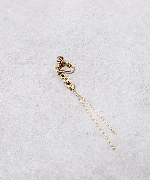 NOLLEY’S Sophi(ノーリーズソフィ)の「チェーンスウィングイヤリング(イヤリング・レディース・シルバー/ゴールド・FREE)」の4枚目の写真