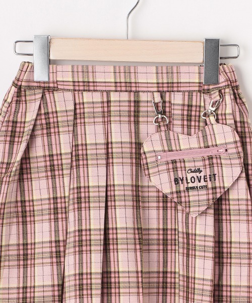 by LOVEiT（バイラビット）の「ポシェットつきスカパン（その他パンツ