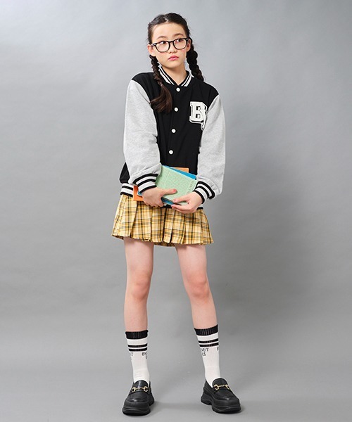 by LOVEiT（バイラビット）の「ポシェットつきスカパン（その他パンツ