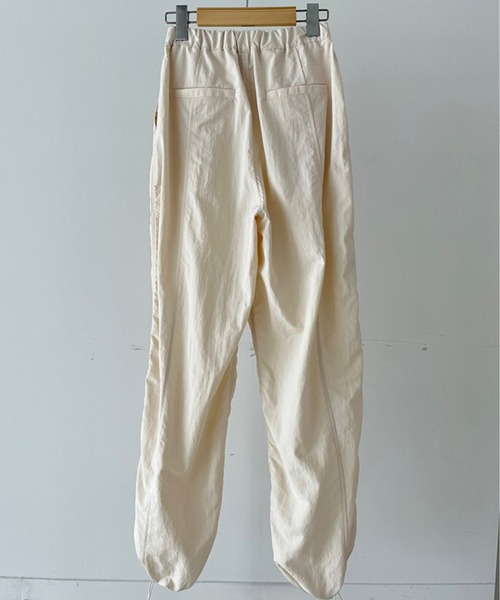 ANOTHER S（アナザーエス）の「裾ゴム2wayパンツ パラシュートパンツ（カーゴパンツ・レディース・アイボリー/ブラック/カーキ/ブラウン・S/M/L）」の9枚目の写真