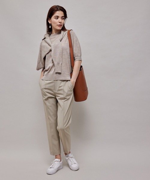 ROPE'(ロペ)の「ストレッチピンタックシガレット美脚パンツ(その他パンツ・レディース・ブラック/ベージュ/ベージュ系その他2/パープル・36/38/40)」の13枚目の写真