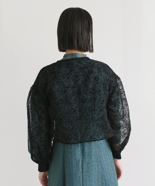 kaene（カエン）の「フラワーフロッキーカーディガン（カーディガン/ボレロ・レディース・ブラック/ベージュ/ブラウン・FREE）」の11枚目の写真