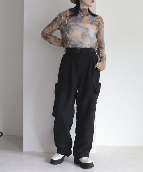 fredy emue（フレディエミュ）の「ナイロンベルト付きベイカーパンツ（カーゴパンツ・レディース・ブラック/カーキ/パープル・38）」の2枚目の写真