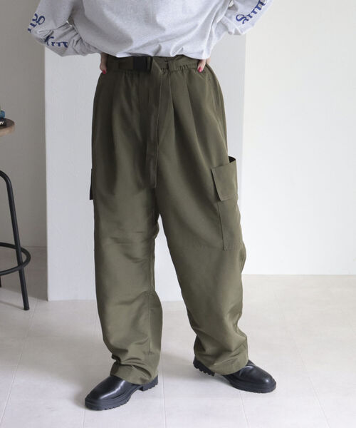 fredy emue（フレディエミュ）の「ナイロンベルト付きベイカーパンツ（カーゴパンツ・レディース・ブラック/カーキ/パープル・38）」の8枚目の写真