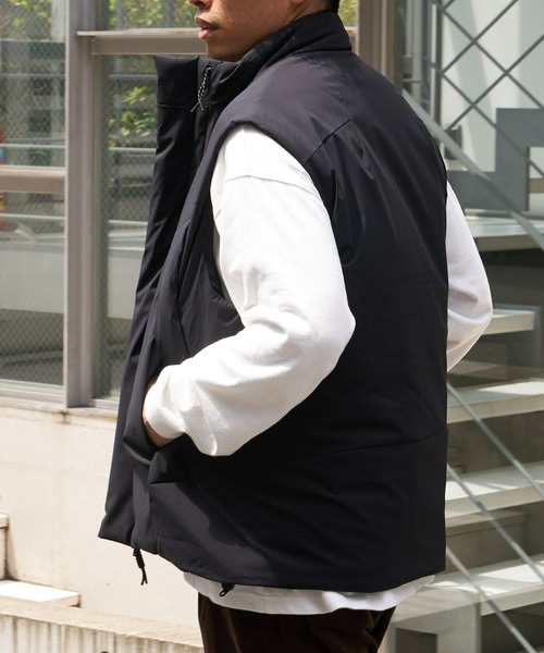 CIAOPANIC TYPY（チャオパニックティピー）の「テックウォームスタンドベスト（ダウンベスト・メンズ・ブラック・MEDIUM/LARGE）」の13枚目の写真