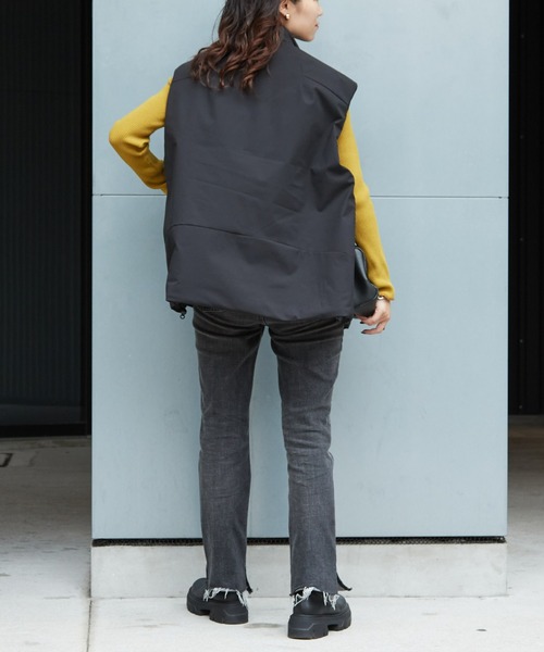 CIAOPANIC TYPY（チャオパニックティピー）の「テックウォームスタンドベスト（ダウンベスト・メンズ・ブラック・MEDIUM/LARGE）」の8枚目の写真