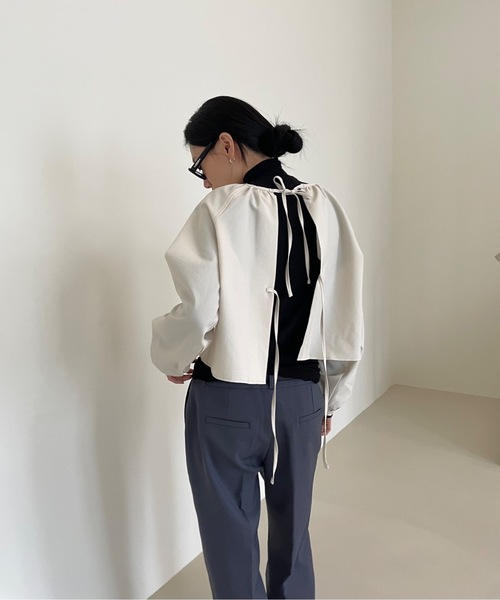 Didot.showroom(ディドット ショールーム)の「バックリボンクロップブラウス(シャツ/ブラウス・レディース・ホワイト/クリーム/ブラック・FREE)」の6枚目の写真