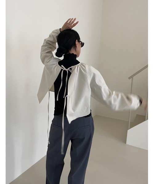 Didot.showroom(ディドット ショールーム)の「バックリボンクロップブラウス(シャツ/ブラウス・レディース・ホワイト/クリーム/ブラック・FREE)」の7枚目の写真