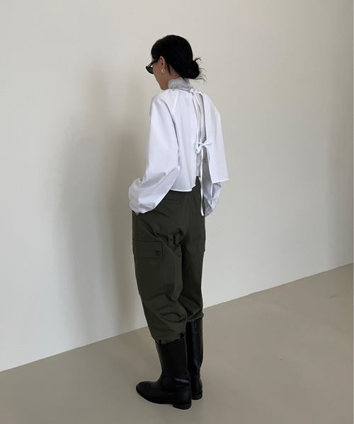 Didot.showroom(ディドット ショールーム)の「バックリボンクロップブラウス(シャツ/ブラウス・レディース・ホワイト/クリーム/ブラック・FREE)」の19枚目の写真