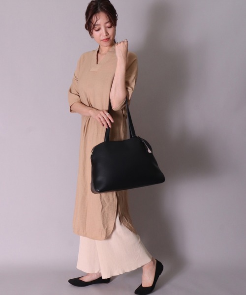 Legato Largo（レガートラルゴ）の「(LF)【Legato Largo】【かるいかばん】フェイクレザー A4 トートバッグ（トートバッグ・レディース・ブラック/アイボリー/ブルーグレー/グレイッシュベージュ・ONE SIZE）」の22枚目の写真