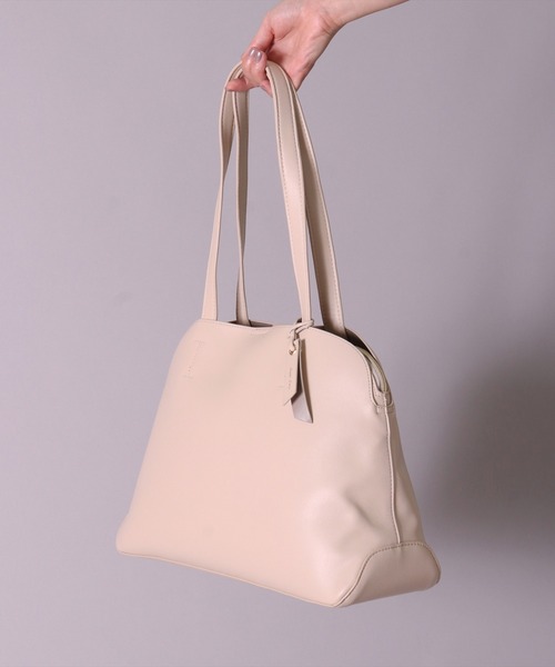 Legato Largo（レガートラルゴ）の「(LF)【Legato Largo】【かるいかばん】フェイクレザー A4 トートバッグ（トートバッグ・レディース・ブラック/アイボリー/ブルーグレー/グレイッシュベージュ・ONE SIZE）」の16枚目の写真