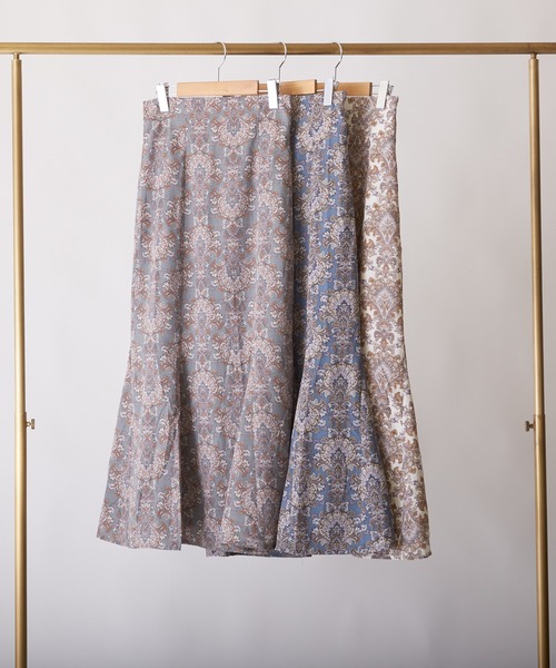 PAPAVER(パパヴェル)の「【papaver】ダマスク柄SK(スカート・レディース・ブルー/グリーン/キナリ・MEDIUM)」の7枚目の写真