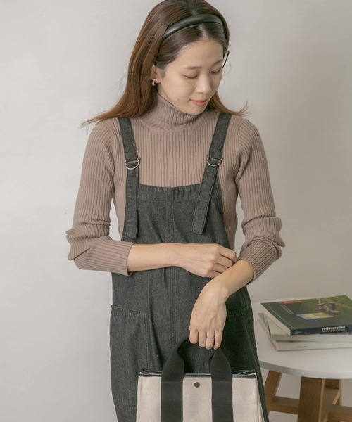 URBAN RESEARCH Sonny Label（アーバンリサーチサニーレーベル）の「『UR TECH』タートルネックリブニット（ニット/セーター・レディース・ブラック/レッド/ナチュラル/キャメル・FREE）」の3枚目の写真