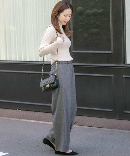 URBAN RESEARCH Sonny Label（アーバンリサーチサニーレーベル）の「『UR TECH』タートルネックリブニット（ニット/セーター・レディース・ブラック/レッド/ナチュラル/キャメル・FREE）」の11枚目の写真