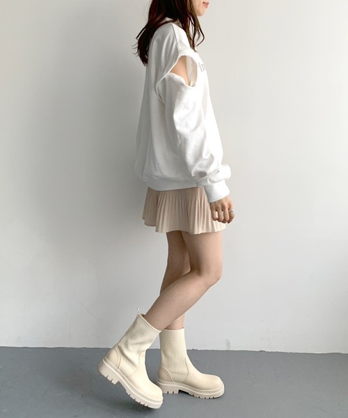 OLIVE des OLIVE（オリーブデオリーブ）の「消しプリーツミニスカート（スカート・レディース・アイボリー/ブラック・FREE）」の4枚目の写真