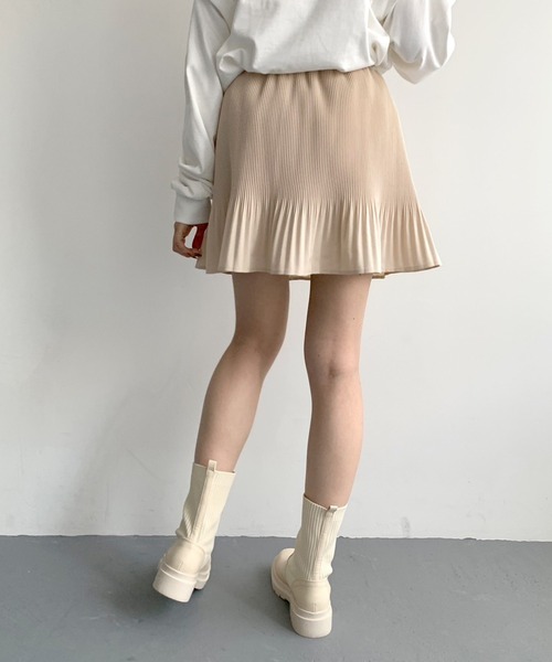 OLIVE des OLIVE（オリーブデオリーブ）の「消しプリーツミニスカート（スカート・レディース・アイボリー/ブラック・FREE）」の8枚目の写真