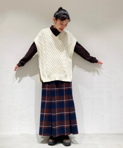 ONIGIRI（オニギリ）の「チェック柄　マーメイド風スカート（スカート・レディース・ネイビー/グリーン・M/L）」の21枚目の写真