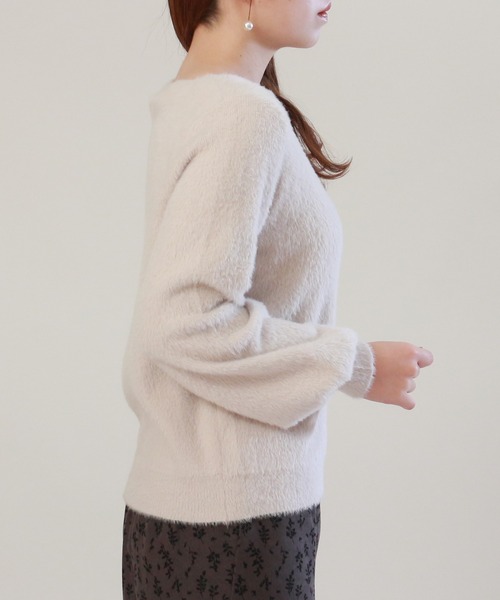 ASTORIA ODIER（アストリアオディール）の「フェザーヤーンボートネックプルオーバー（ニット/セーター・レディース・オレンジ/ライトグレー/ベージュ/ピンク/アイボリー・MEDIUM）」の8枚目の写真