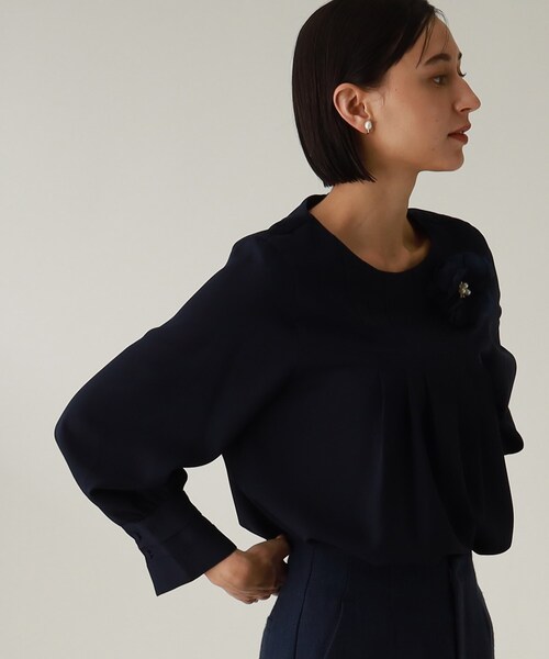 THE SHOP TK （ザ ショップ ティーケー ）の「◆【セレモニー/入卒/洗える】ジョーゼットタックブラウス（シャツ/ブラウス・レディース・ネイビー/ホワイト系・11/12/13/14）」の7枚目の写真