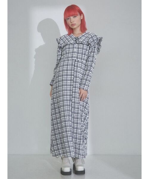 merry jenny(メリージェニー)の「checkスクエアカラーワンピース(ワンピース・レディース・オフホワイト/ネイビー・SMALL/MEDIUM)」の9枚目の写真