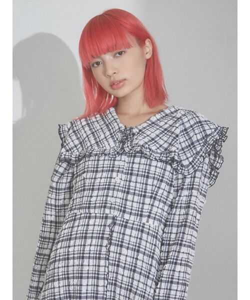 merry jenny(メリージェニー)の「checkスクエアカラーワンピース(ワンピース・レディース・オフホワイト/ネイビー・SMALL/MEDIUM)」の13枚目の写真