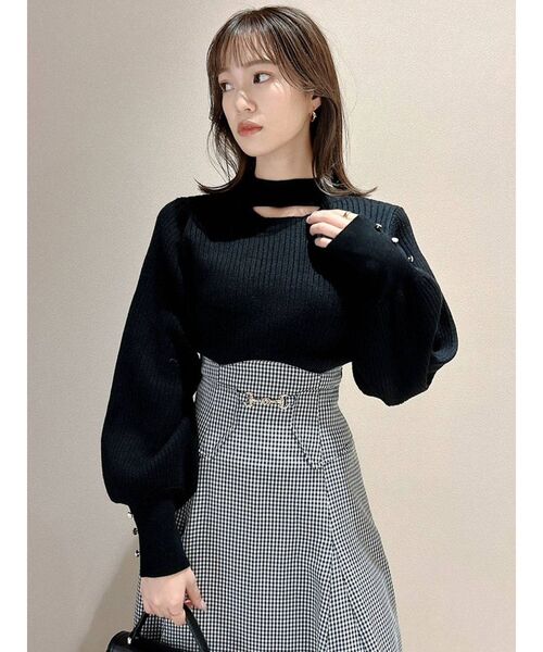 dazzlin（ダズリン）の「2WAYカットアウトニットトップス（ニット/セーター・レディース・ブラック/グレー/ブルー/グリーン・FREE）」の17枚目の写真