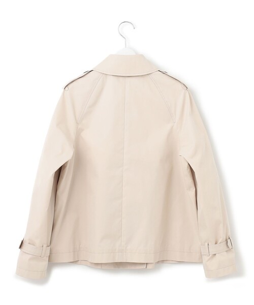 23区(ニジュウサンク)の「コットンポリエステルギャバジン ショート トレンチ コート(トレンチコート・レディース・ベージュ系・38/40)」の7枚目の写真