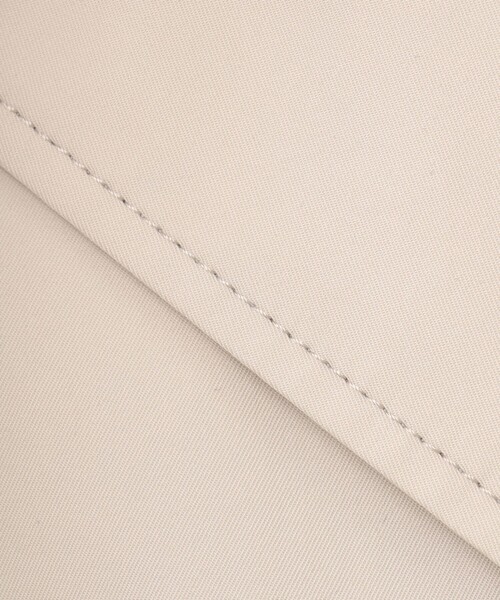 23区(ニジュウサンク)の「コットンポリエステルギャバジン ショート トレンチ コート(トレンチコート・レディース・ベージュ系・38/40)」の12枚目の写真