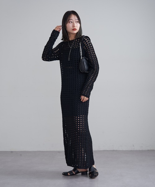 mline（エムライン）の「【2サイズ展開】[mline]スクエアメッシュニットワンピース（ワンピース・レディース・オフホワイト/ブラック・1/2）」の3枚目の写真