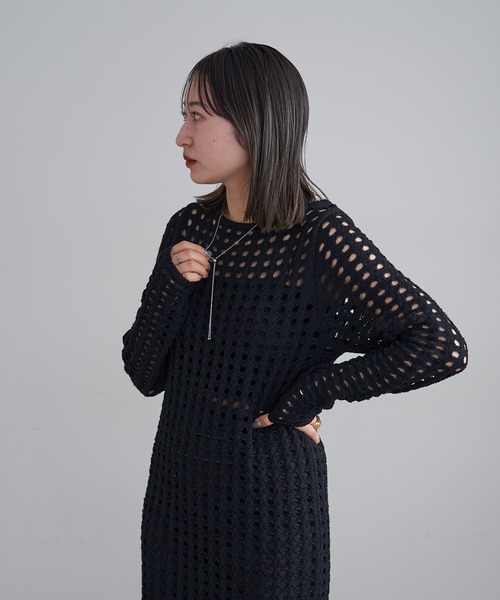 mline（エムライン）の「【2サイズ展開】[mline]スクエアメッシュニットワンピース（ワンピース・レディース・オフホワイト/ブラック・1/2）」の7枚目の写真