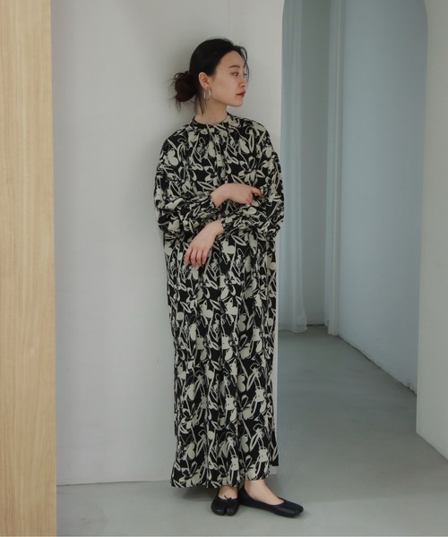 feepur(フェピュール)の「スタンドカラー総柄アソートワンピース(ワンピース・レディース・ブラック系1/グリーン/ブラック系2/グレー・MEDIUM)」の5枚目の写真