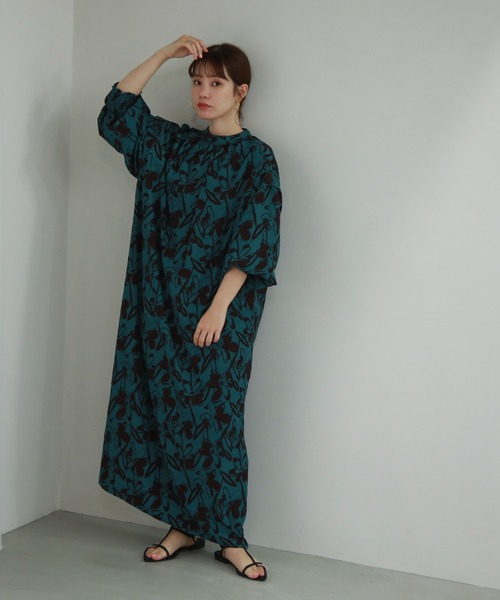 feepur(フェピュール)の「スタンドカラー総柄アソートワンピース(ワンピース・レディース・ブラック系1/グリーン/ブラック系2/グレー・MEDIUM)」の19枚目の写真
