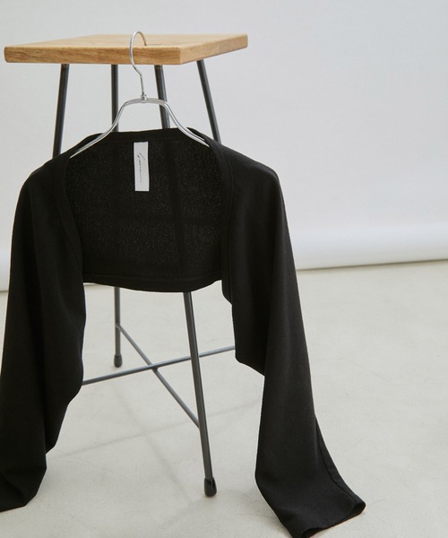 sana（サナ）の「【Sana（サナ）】arm cardigan（カーディガン/ボレロ・レディース・キナリ/ブラック・FREE）」の2枚目の写真