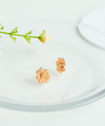 カラーフラワーノンホールピアス