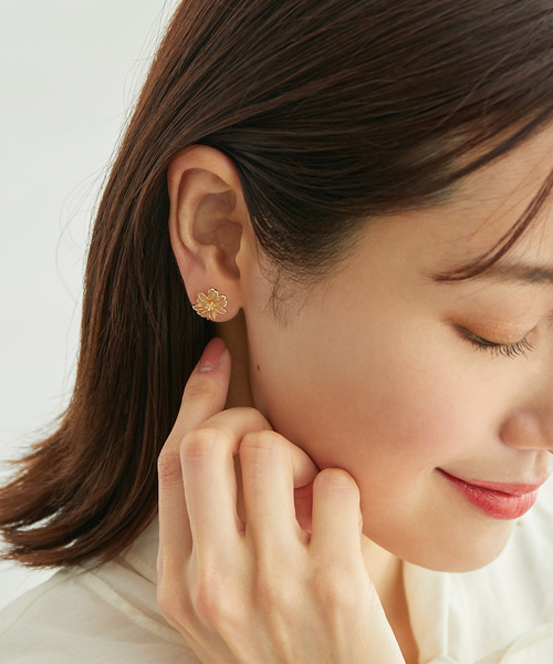 ROPE' PICNIC(ロペピクニック)の「カラーフラワーノンホールピアス(イヤリング・レディース・ピンク/キナリ・FREE)」の7枚目の写真