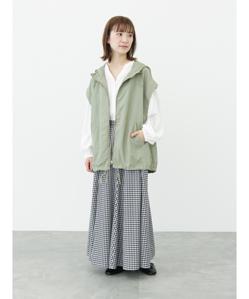 Samansa Mos2 blue（サマンサモスモスブルー）の「袖2wayマウンテンパーカー（ブルゾン・レディース・ブラック/カーキ/オフホワイト・ﾌﾘ-）」の7枚目の写真