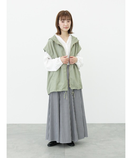 Samansa Mos2 blue（サマンサモスモスブルー）の「袖2wayマウンテンパーカー（ブルゾン・レディース・ブラック/カーキ/オフホワイト・ﾌﾘ-）」の9枚目の写真