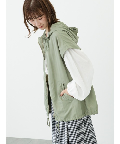 Samansa Mos2 blue（サマンサモスモスブルー）の「袖2wayマウンテンパーカー（ブルゾン・レディース・ブラック/カーキ/オフホワイト・ﾌﾘ-）」の14枚目の写真