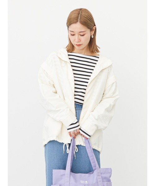 Samansa Mos2 blue（サマンサモスモスブルー）の「袖2wayマウンテンパーカー（ブルゾン・レディース・ブラック/カーキ/オフホワイト・ﾌﾘ-）」の17枚目の写真