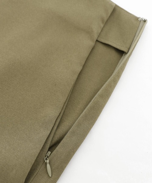 Pierrot（ピエロ）の「華奢ストラップサロペット（サロペット/オーバーオール・レディース・ブラック/ネイビー/ベージュ/アイボリー・M/L）」の8枚目の写真