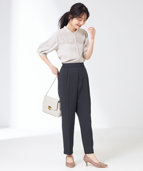 ANY SIS(エニィスィス)の「【接触冷感&UVカット】サラキレイ テーパードパンツ(その他パンツ・レディース・ネイビー系/アイボリー系/オレンジ系/カーキ系/黄土色系・3/2/1)」の6枚目の写真