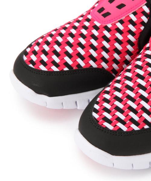 NIKE（ナイキ）の「BY KIDS NIKE フリーウーブン スニーカー（スニーカー・キッズ・ブラック/ピンク・17cm/18cm/19cm/20cm）」の6枚目の写真