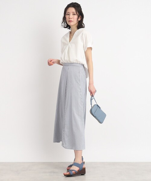 SHOO・LA・RUE(シューラルー)の「◆この夏、ヘビロテな予感!シンプル スキッパーシャツ(シャツ/ブラウス・レディース・カーキ/ネイビー/ライトパープル/ホワイト系・04/02/03)」の5枚目の写真