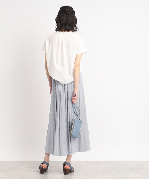 SHOO・LA・RUE(シューラルー)の「◆この夏、ヘビロテな予感!シンプル スキッパーシャツ(シャツ/ブラウス・レディース・カーキ/ネイビー/ライトパープル/ホワイト系・04/02/03)」の7枚目の写真