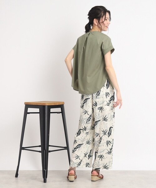SHOO・LA・RUE(シューラルー)の「◆この夏、ヘビロテな予感!シンプル スキッパーシャツ(シャツ/ブラウス・レディース・カーキ/ネイビー/ライトパープル/ホワイト系・04/02/03)」の13枚目の写真