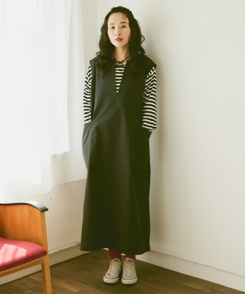 Libra Cue（リブラ キュー）の「キーネックロングジャンパースカート（ジャンパースカート・レディース・ブラック/ベージュ・FREE）」の16枚目の写真