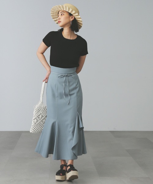 FREE'S MART（フリーズマート）の「【Sシリーズ対応】◇ハイウエストラッフルフロントスリットマーメイドスカート（スカート・レディース・ベージュ/ブラック/ブルー・X-SMALL/SMALL/MEDIUM）」の22枚目の写真