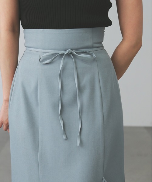 FREE'S MART（フリーズマート）の「【Sシリーズ対応】◇ハイウエストラッフルフロントスリットマーメイドスカート（スカート・レディース・ベージュ/ブラック/ブルー・X-SMALL/SMALL/MEDIUM）」の20枚目の写真